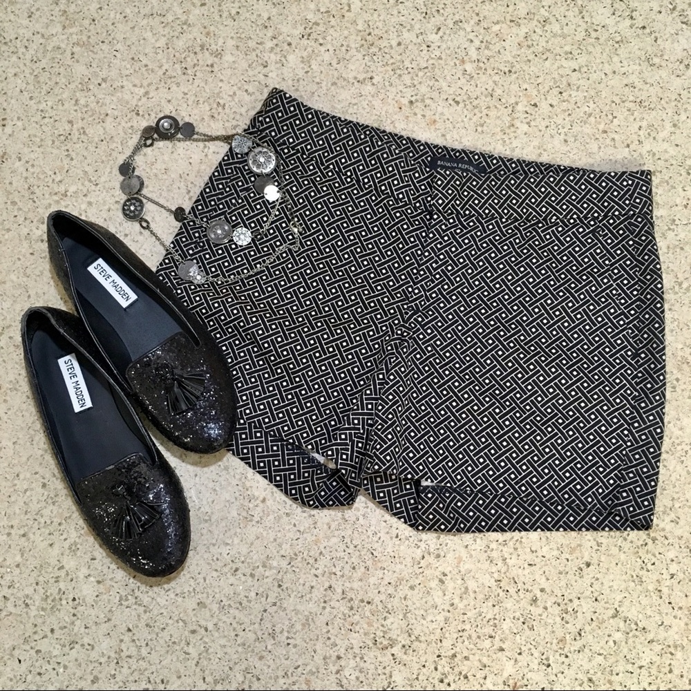Banana Republic geometric printed shorts!